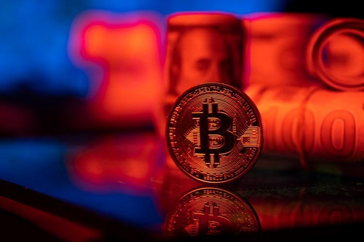 比特币夏普指标跌入负值区间——BTC将面临更多痛苦