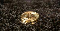 贝莱德向 Coinbase 发送了价值 3.82 亿美元的比特币和 2.2 亿美元的以太坊。